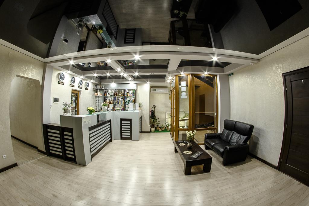 Diamond De Luxe Apartment Kolomiya Exterior photo