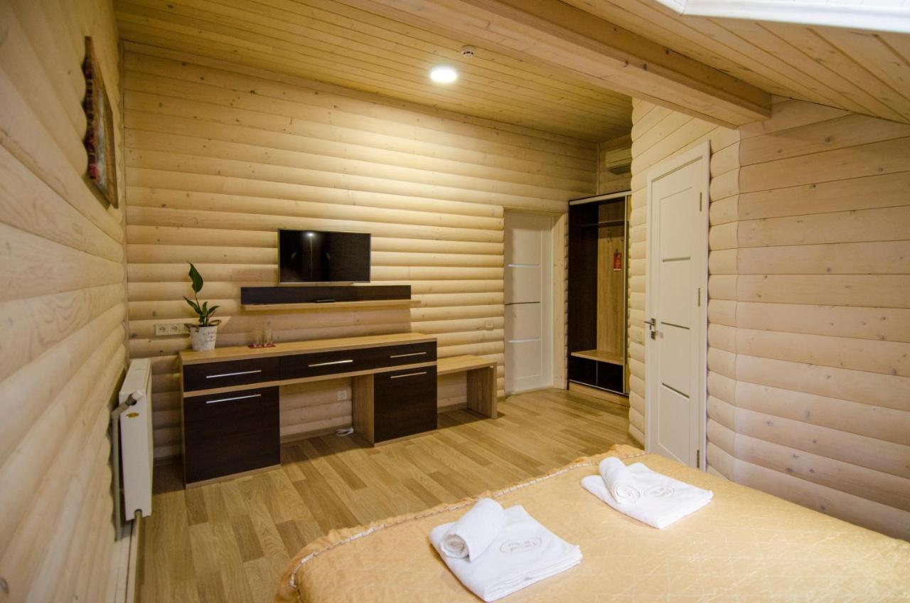 Diamond De Luxe Apartment Kolomiya Exterior photo